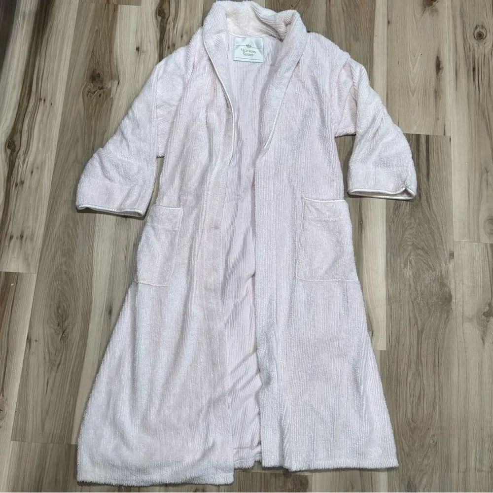 Victoria’s Secret Gold Label Light Pink Terrycloth Bath Robe Women’s Medium